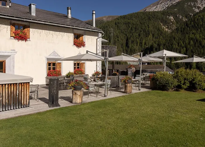 Relais & Chateaux In Lain Hotel Cadonau